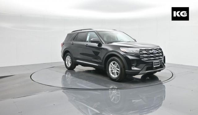 2025 Ford Explorer Active's photo