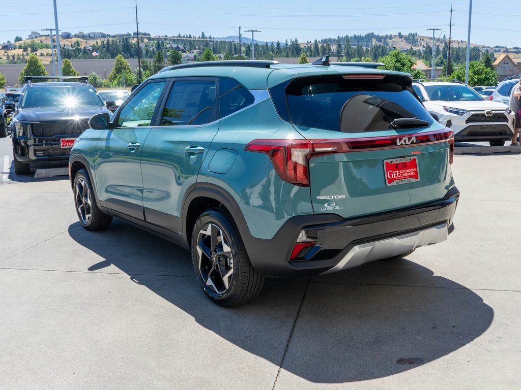2026 Kia Seltos EX photo 3