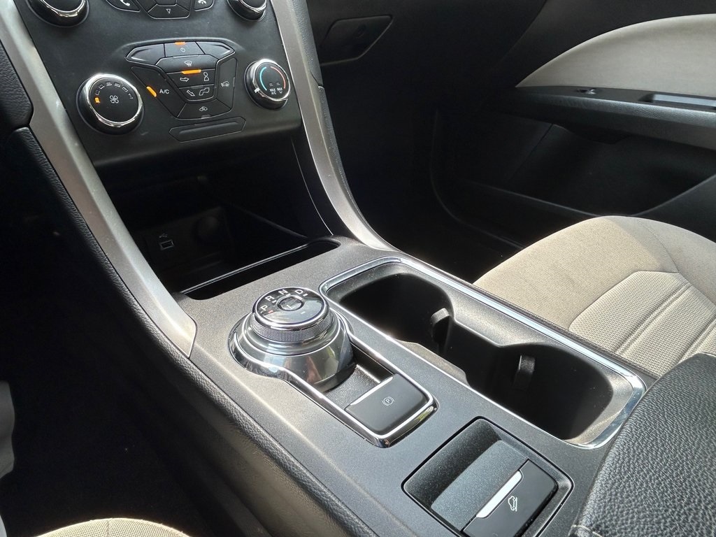 2019 Ford Fusion S photo 17