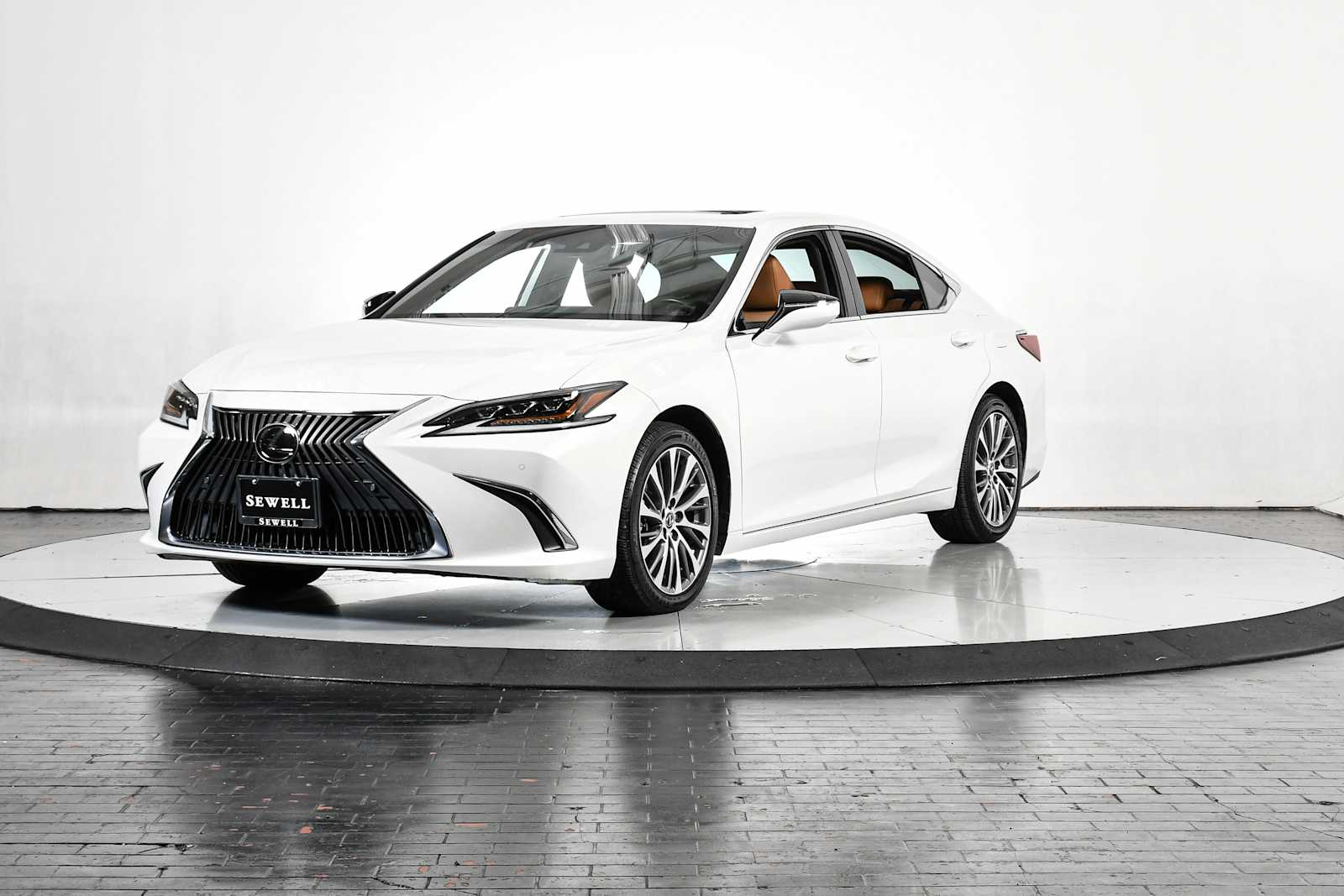 2019 Lexus ES 350 Luxury's photo