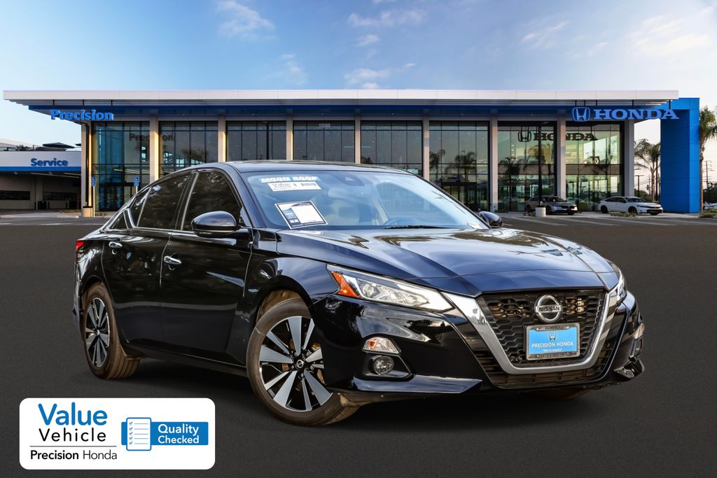 2019 Nissan Altima SV's photo