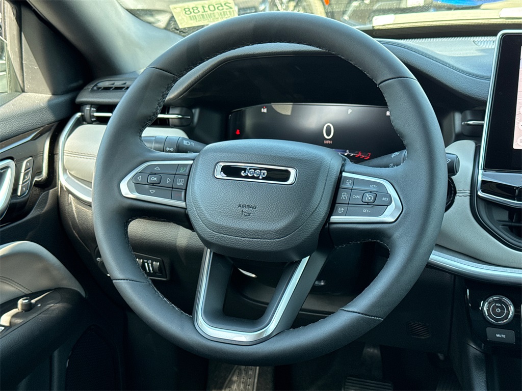 2025 Jeep Compass Limited photo 22