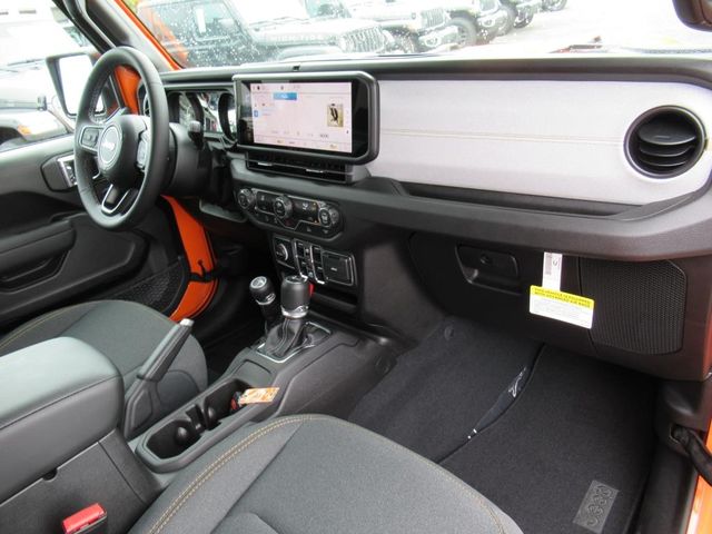 2025 Jeep Gladiator Sport S photo 11