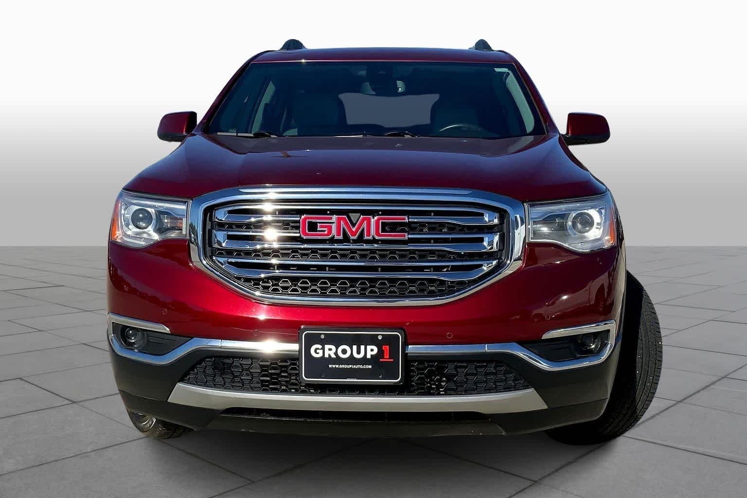 2017 Gmc Acadia SLT photo 3