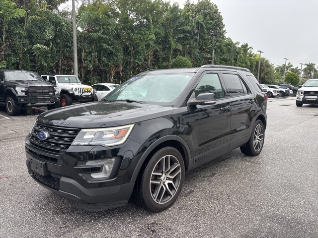 2017 Ford Explorer Sport photo 4