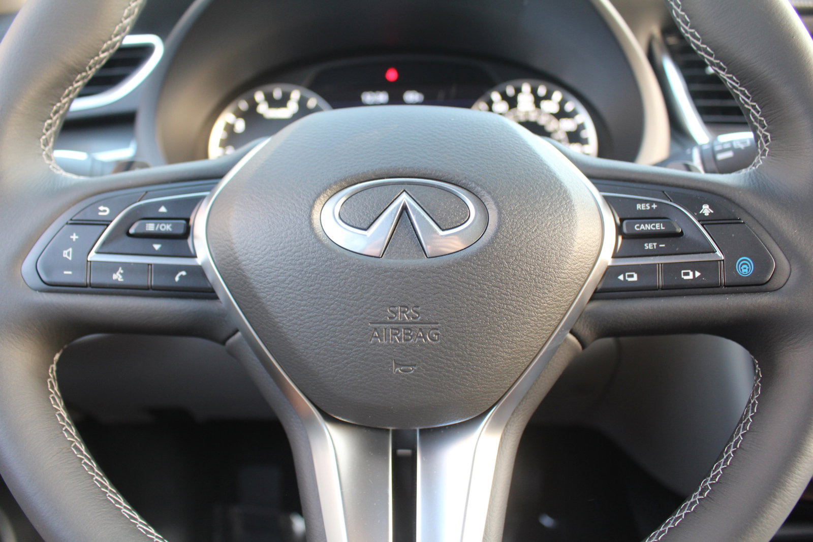 2025 Infiniti QX50 Luxe photo 22