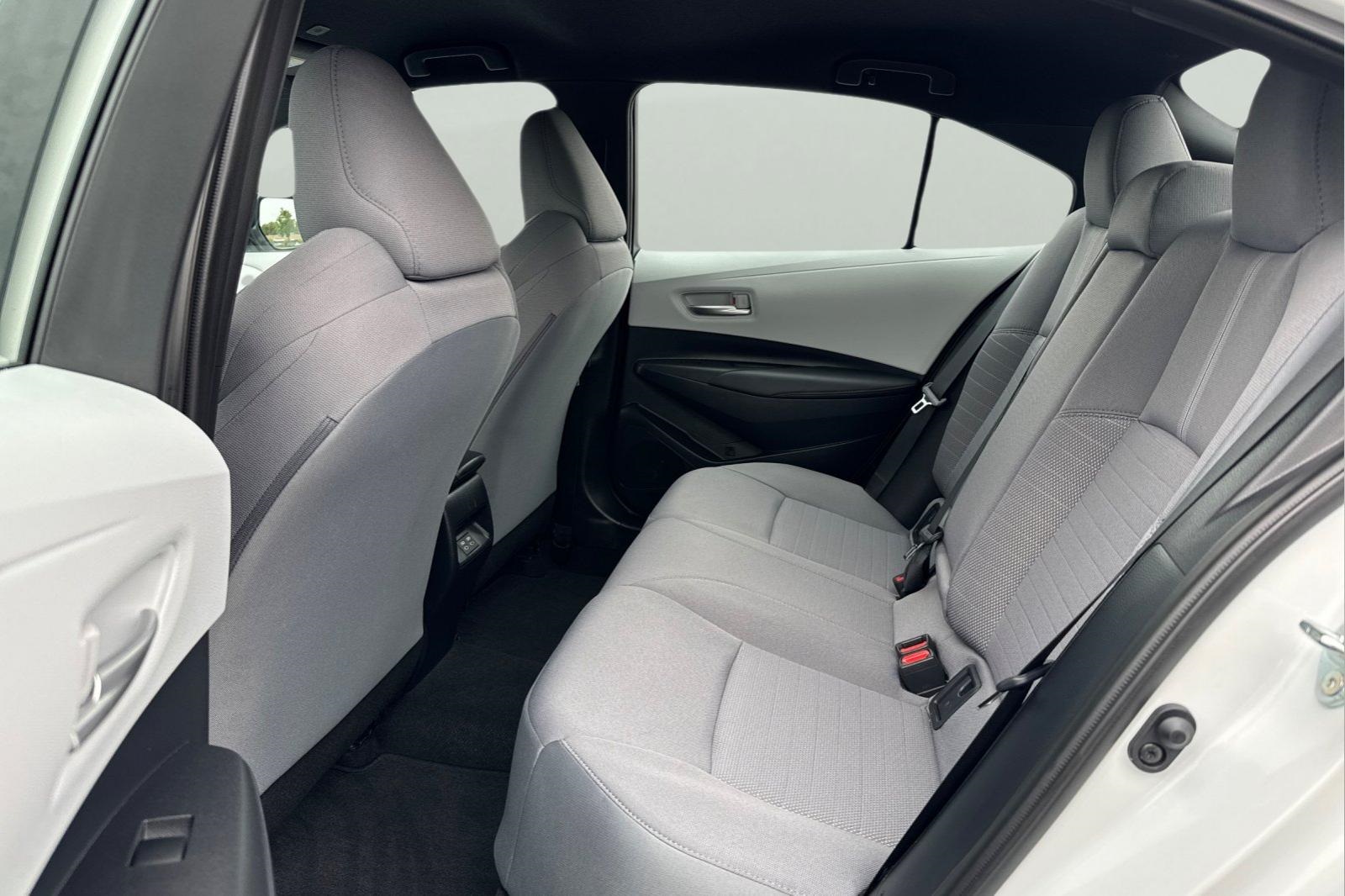 2024 Toyota Corolla SE photo 4
