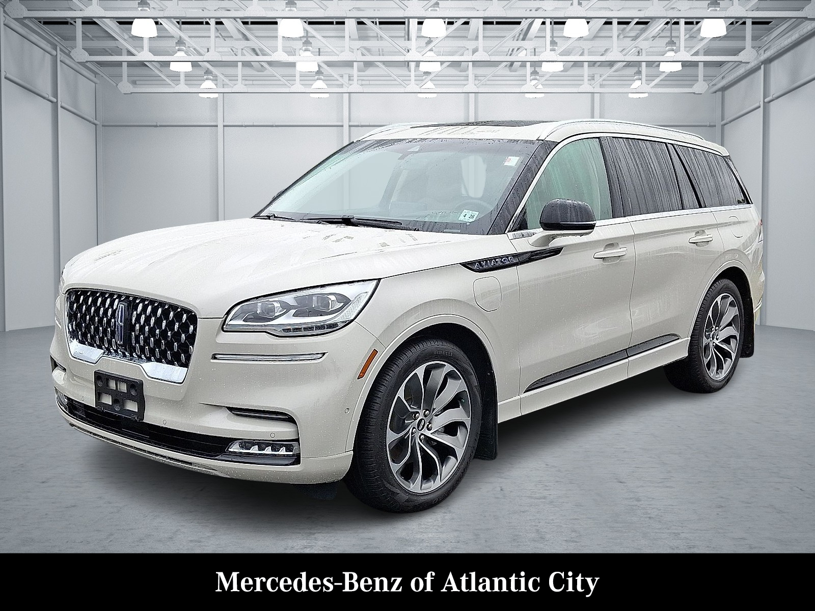 2023 Lincoln Aviator Grand Touring photo 3