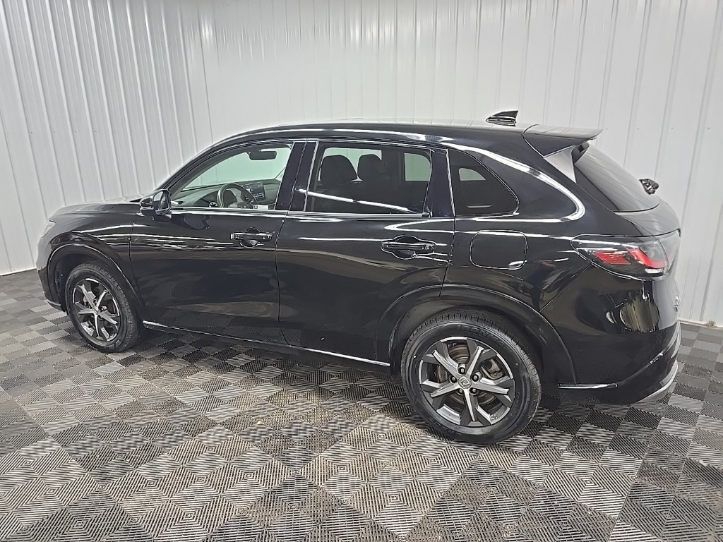 2024 Honda HR-V EX-L photo 3