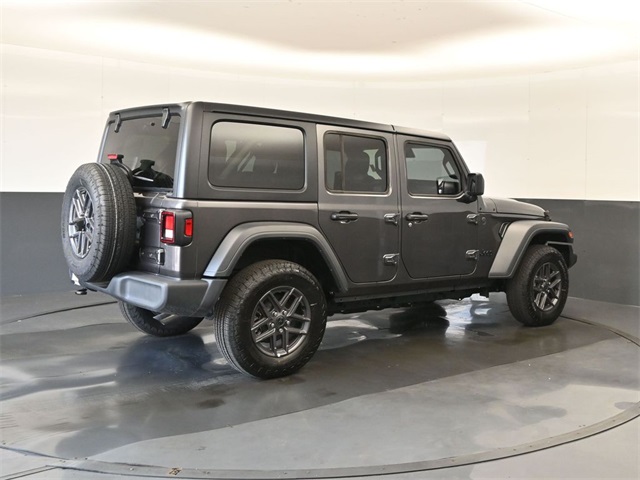 2025 Jeep Wrangler Sport S photo 3