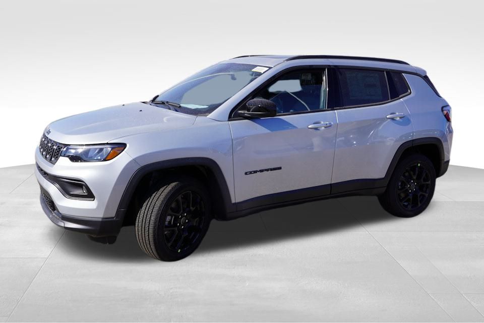 2025 Jeep Compass Latitude photo 4