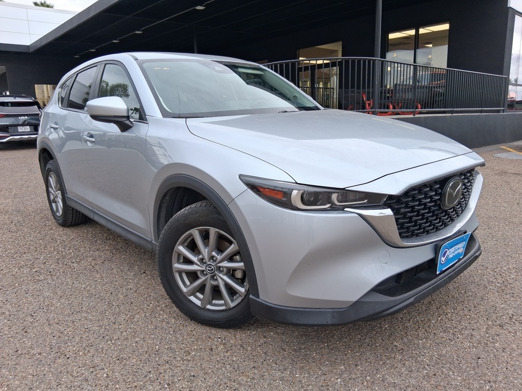 2022 Mazda CX-5 S Preferred package's photo
