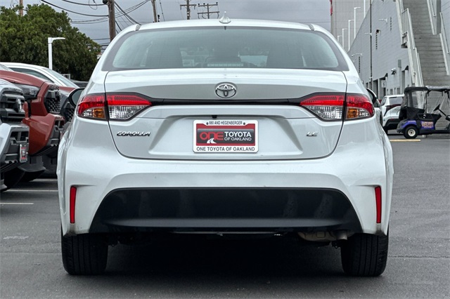 2024 Toyota Corolla LE photo 3