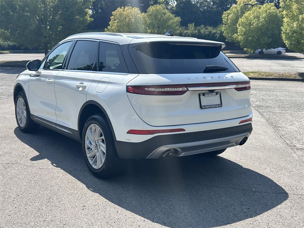 2022 Lincoln Corsair Standard photo 5