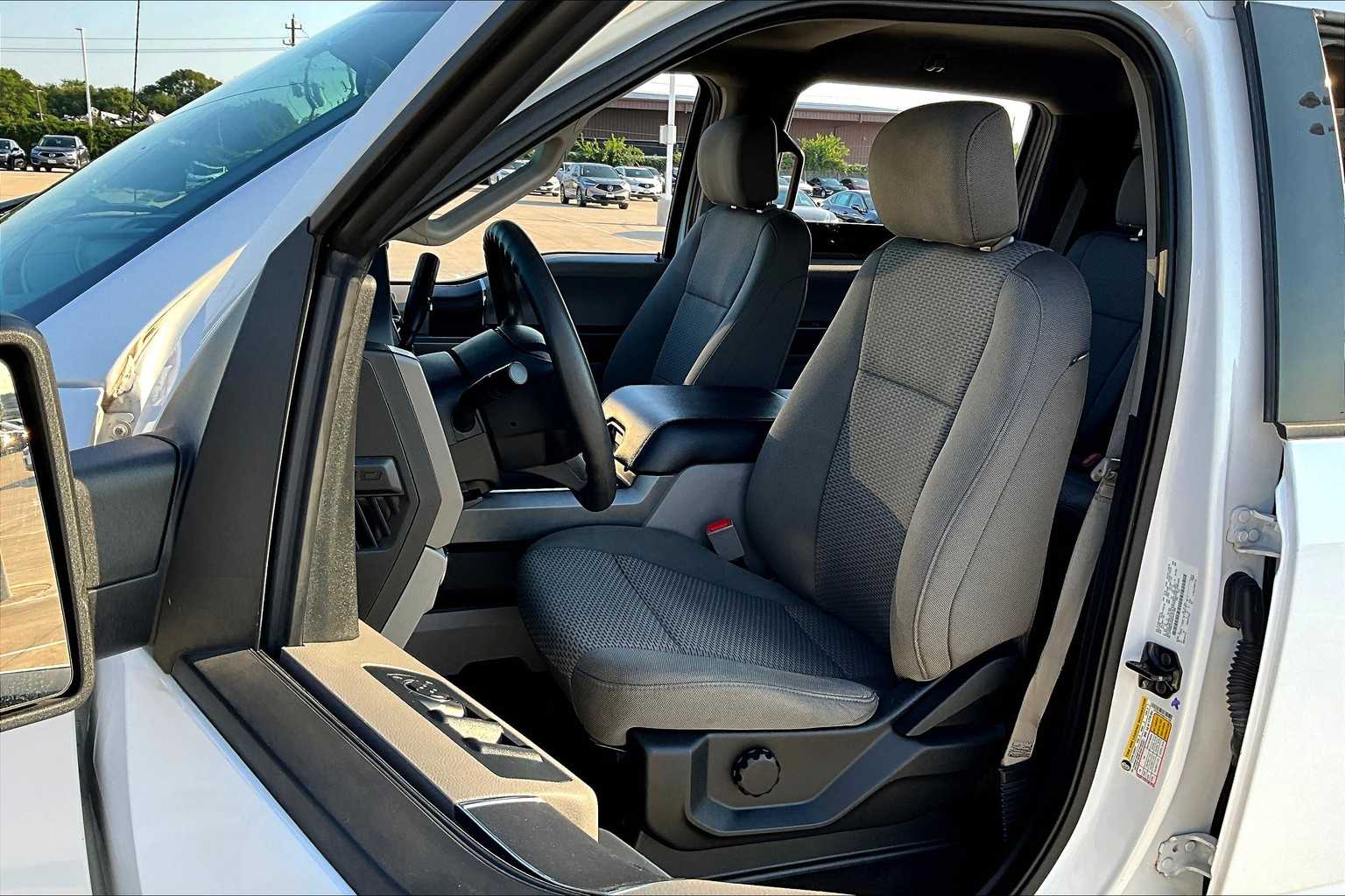 2019 Ford F-150 XLT photo 6