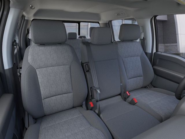 2025 FORD F-350 - Image 32