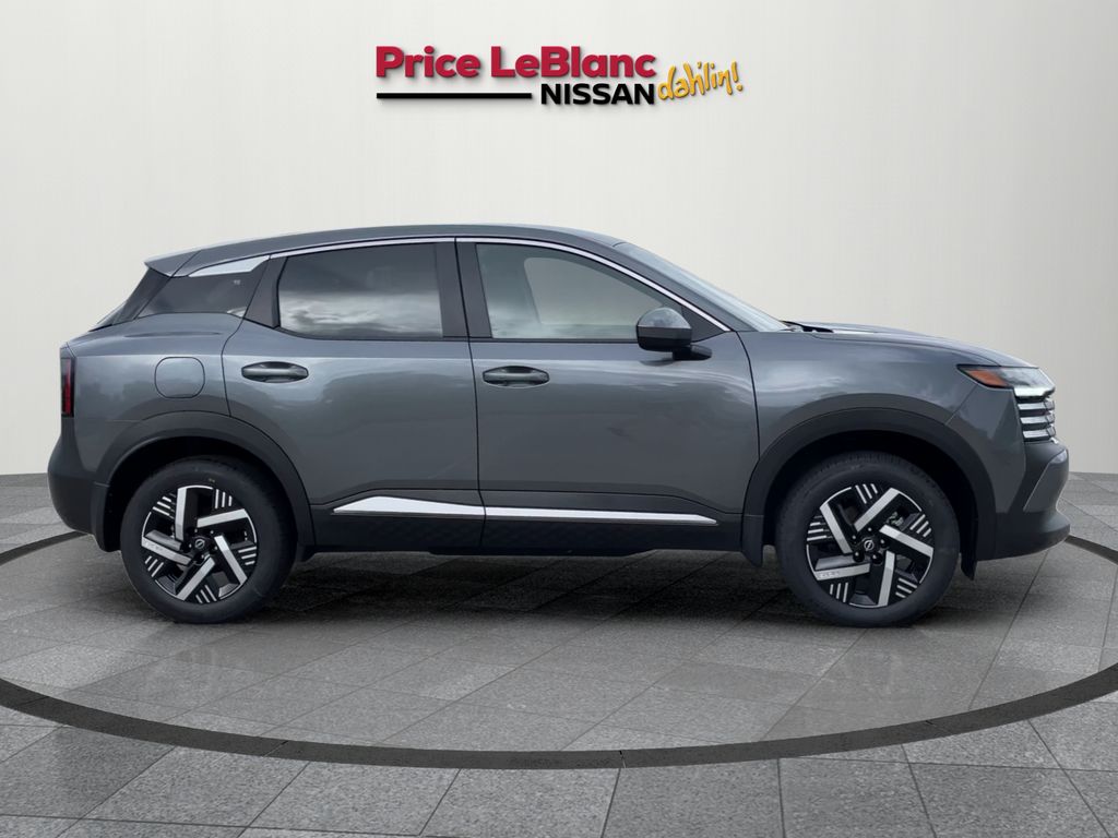 2025 Nissan Kicks SV photo 8