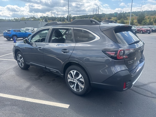 2022 Subaru Outback Limited photo 4