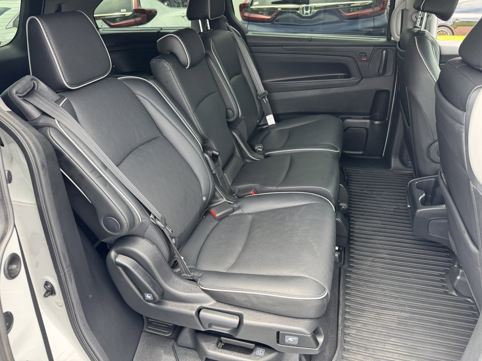 2024 Honda Odyssey Elite photo 4