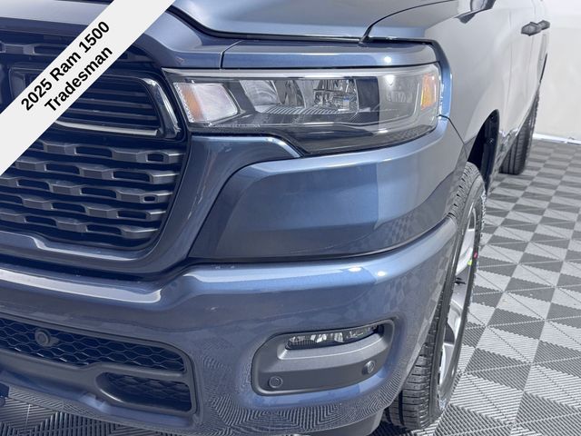 2025 Ram 1500 Tradesman photo 10