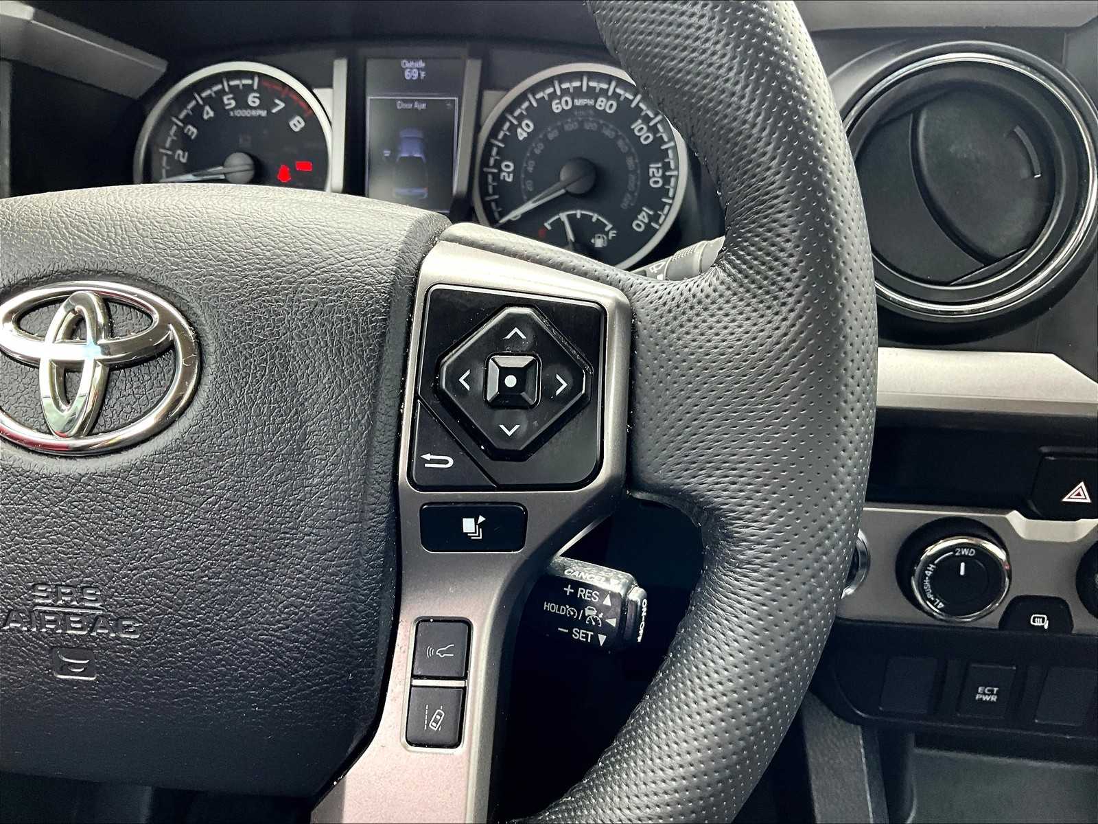 2023 Toyota Tacoma SR5 photo 24