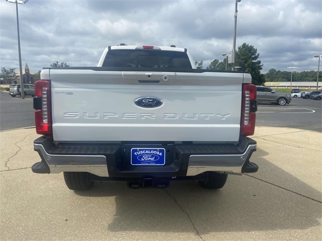 2025 Ford F-350 photo 2