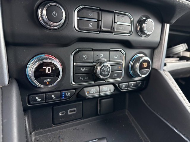 2022 Gmc Yukon SLT photo 4