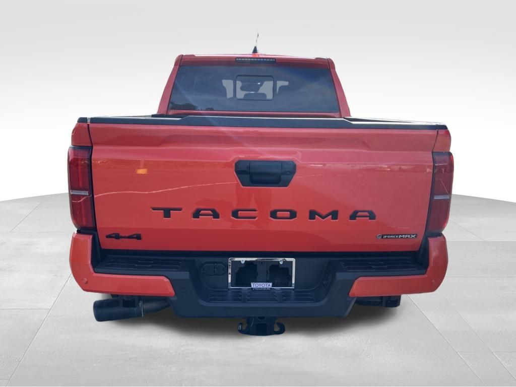 2024 Toyota Tacoma 4x4 photo 4