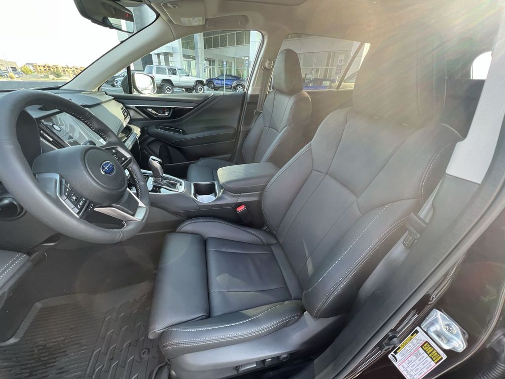 2025 Subaru Outback Limited XT photo 18