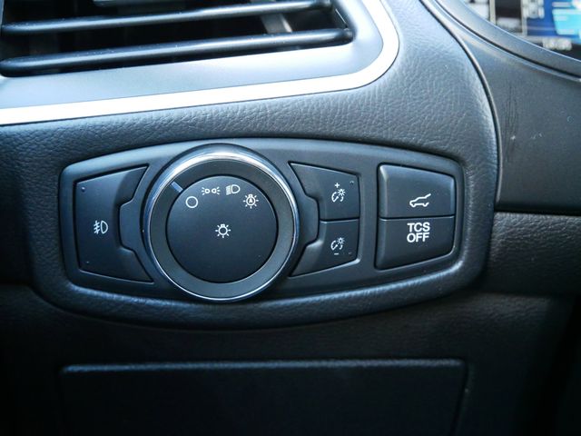 2022 Ford Edge ST photo 11