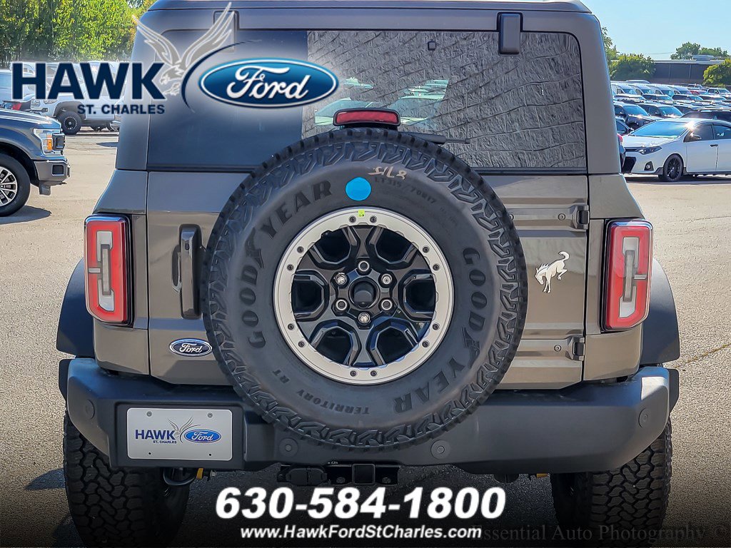 2025 Ford Bronco Outer Banks photo 4