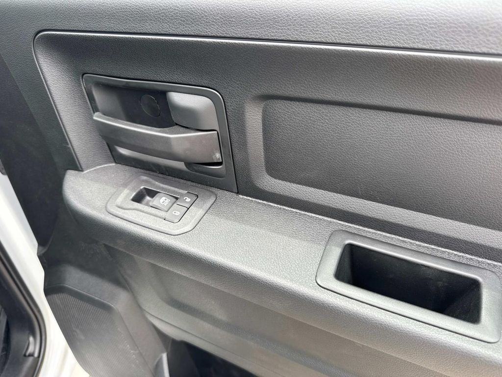2025 Ram 2500 Tradesman photo 25
