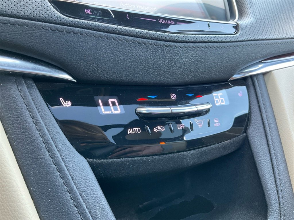 2019 Cadillac XT4 Luxury photo 21