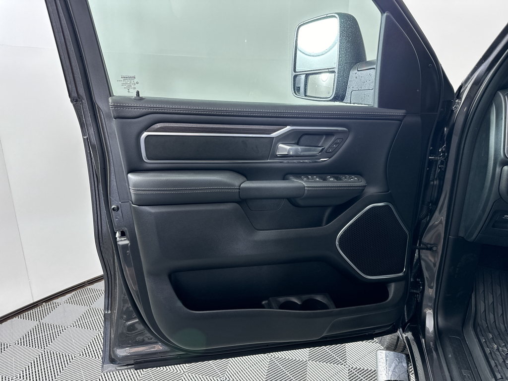 2025 Ram 1500 Laramie photo 42