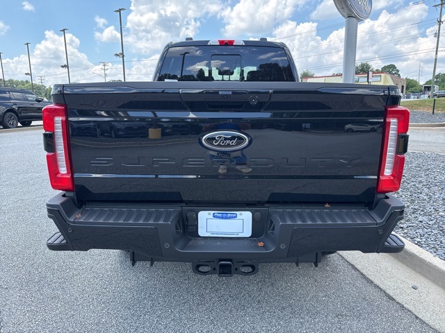 2025 Ford F-350 photo 10