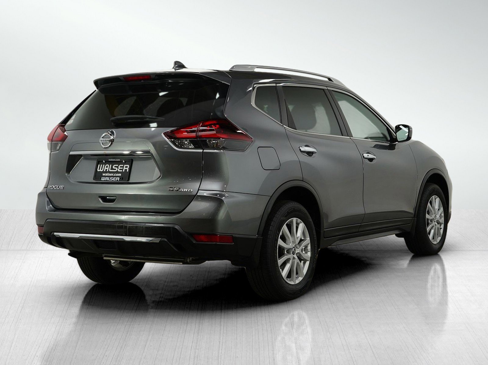 2018 Nissan Rogue SV photo 4