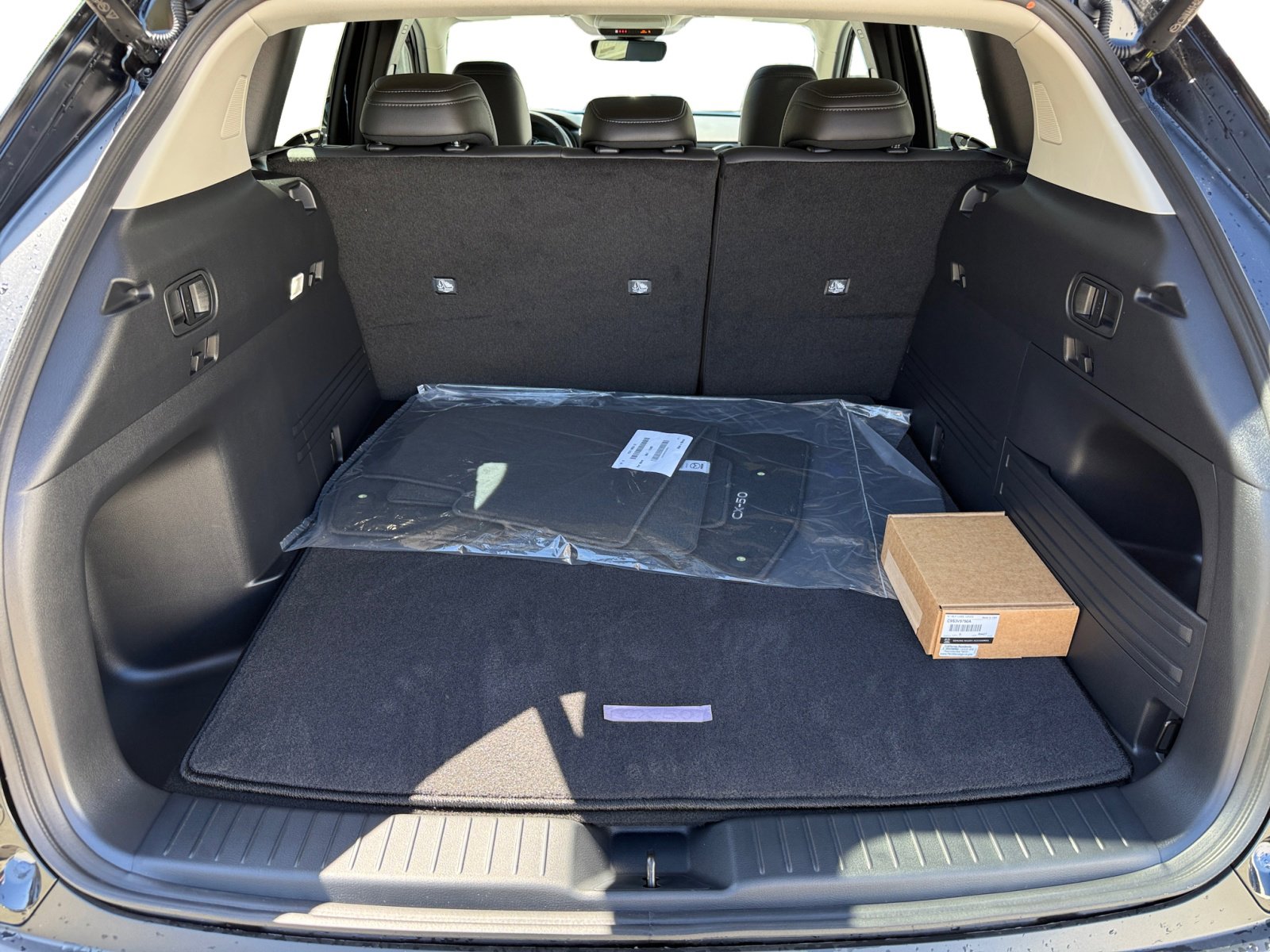 2025 Mazda CX-50 Premium photo 14