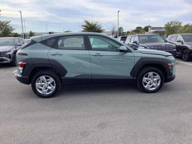 2026 Hyundai Kona SE photo 4