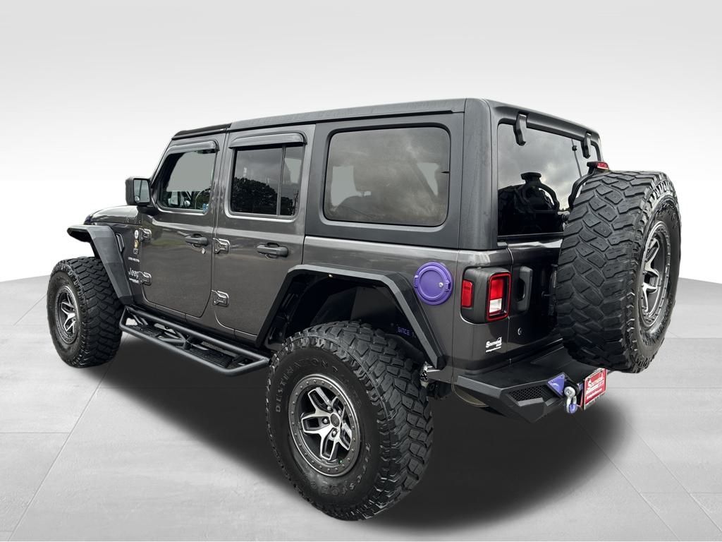 2020 Jeep Wrangler Unlimited Sahara photo 3