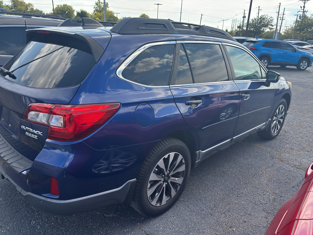 2017 Subaru Outback Limited photo 4