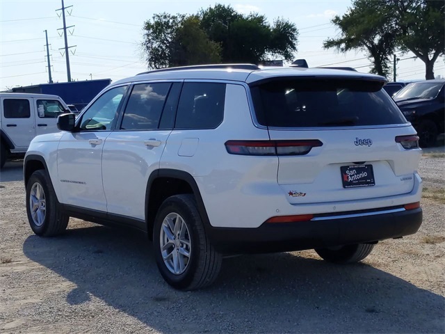 2025 Jeep Grand Cherokee Laredo Altitude photo 6