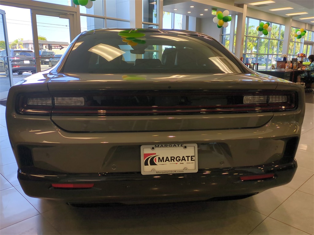 2025 Dodge Charger Daytona R/T AWD photo 5