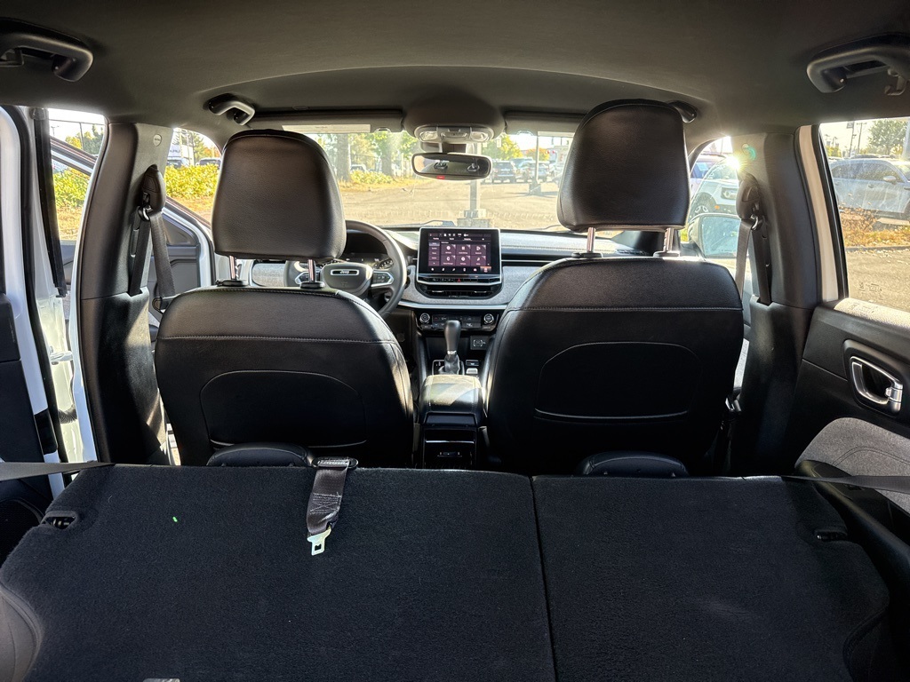 2024 Jeep Compass Latitude photo 21