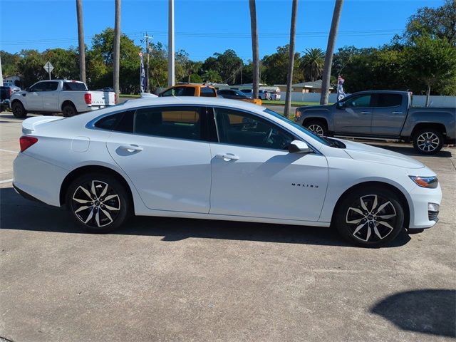 2024 Chevrolet Malibu RS photo 3