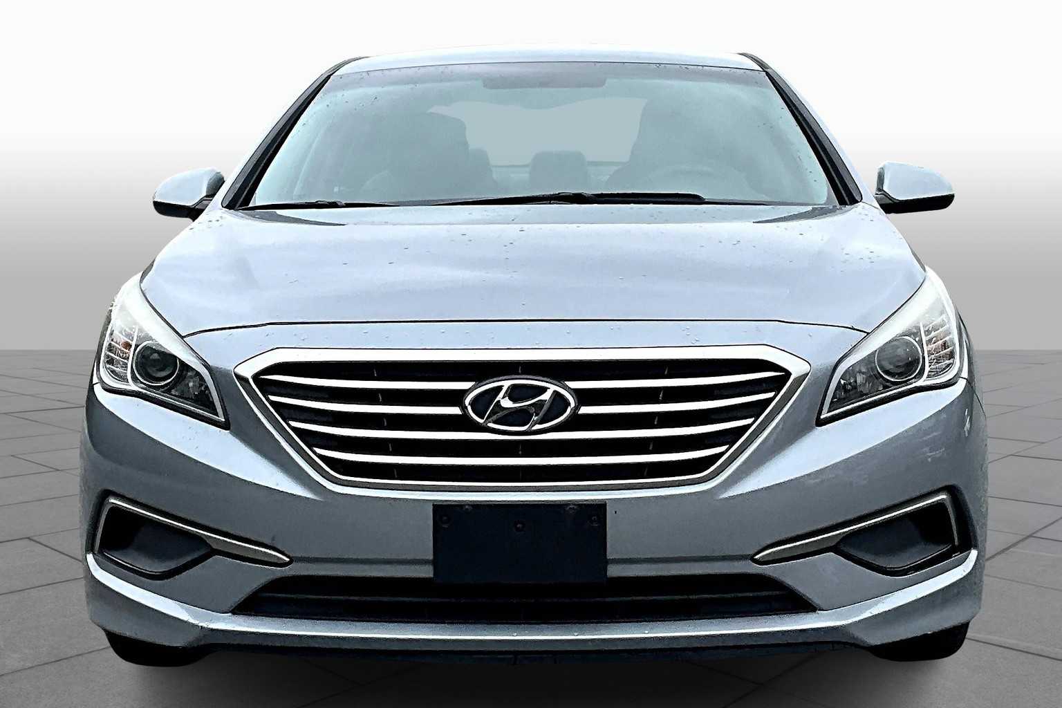 2016 Hyundai Sonata SE photo 3
