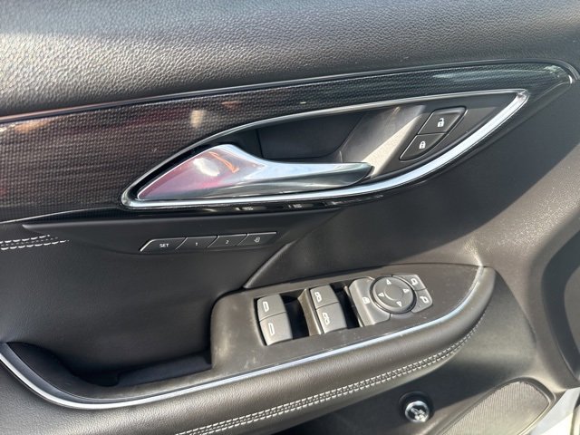 2023 Buick Envision Essence photo 9