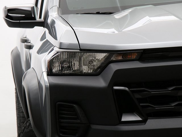 2026 Chevrolet Colorado Trail Boss photo 4