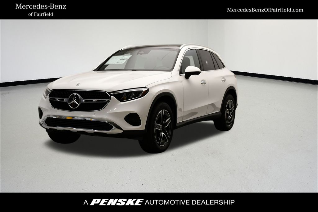 2026 Mercedes-Benz GLC Base's photo
