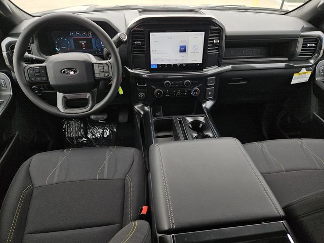 2025 Ford F-150 STX photo 9
