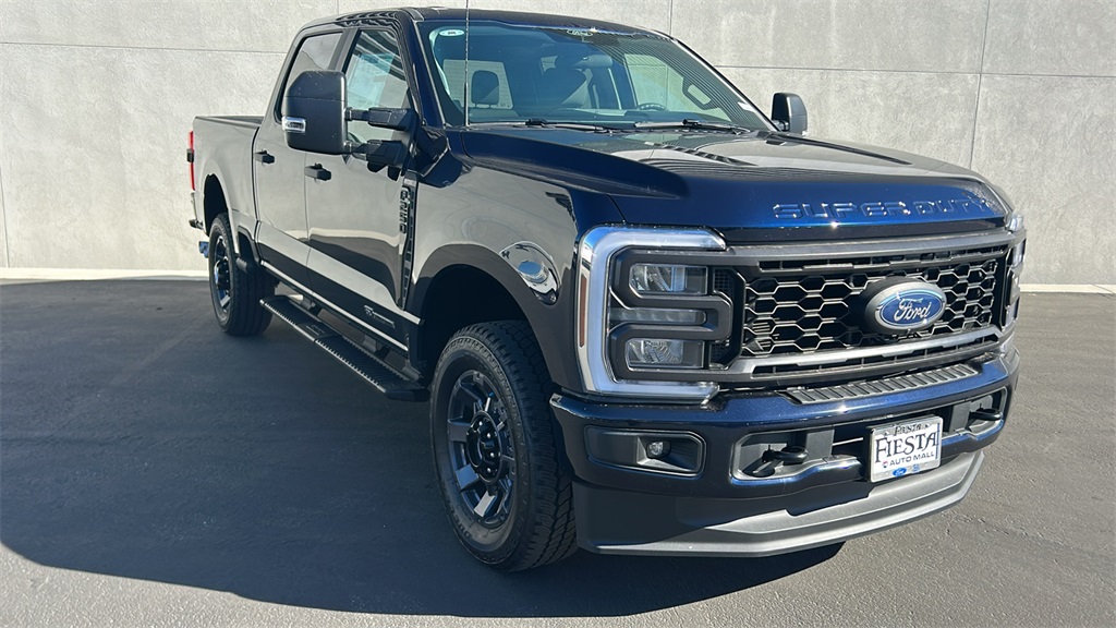 2025 Ford F-250 Super Duty XL's photo